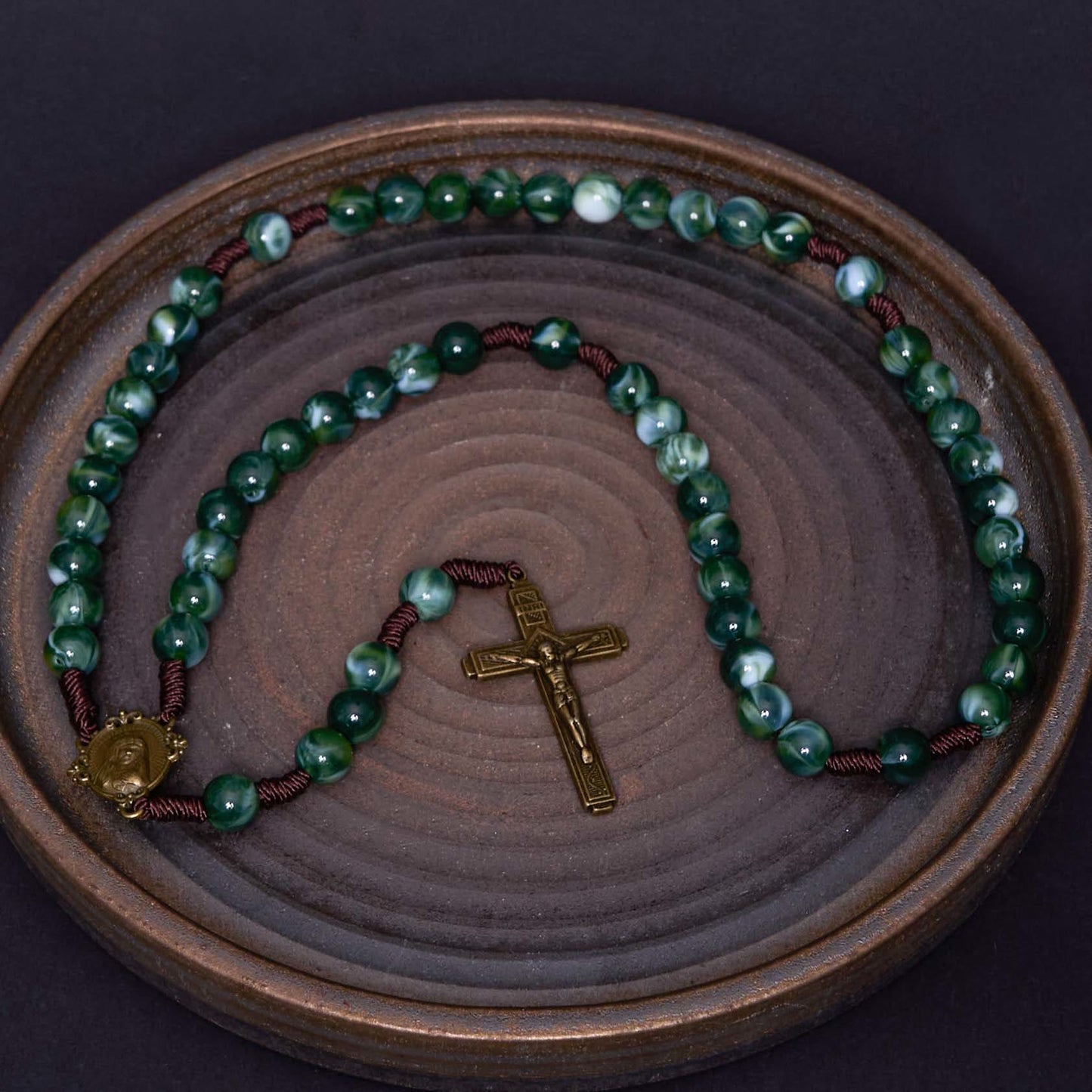 Christianartworkshop Our Lady of Guadalupe & Crucifix of 10 mm Round Green Agate Nylon Cord Rosary