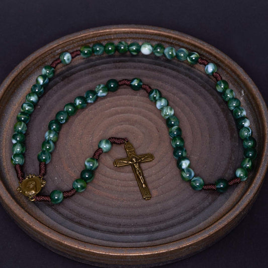 Christianartworkshop Our Lady of Guadalupe & Crucifix of 10 mm Round Green Agate Nylon Cord Rosary