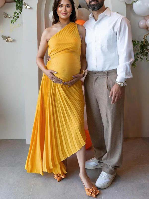 Yellow Pleated Cut Out One Shoulder Big Swing Plus Size Elegant Maternity Photoshoot Baby Shower Maxi Dress