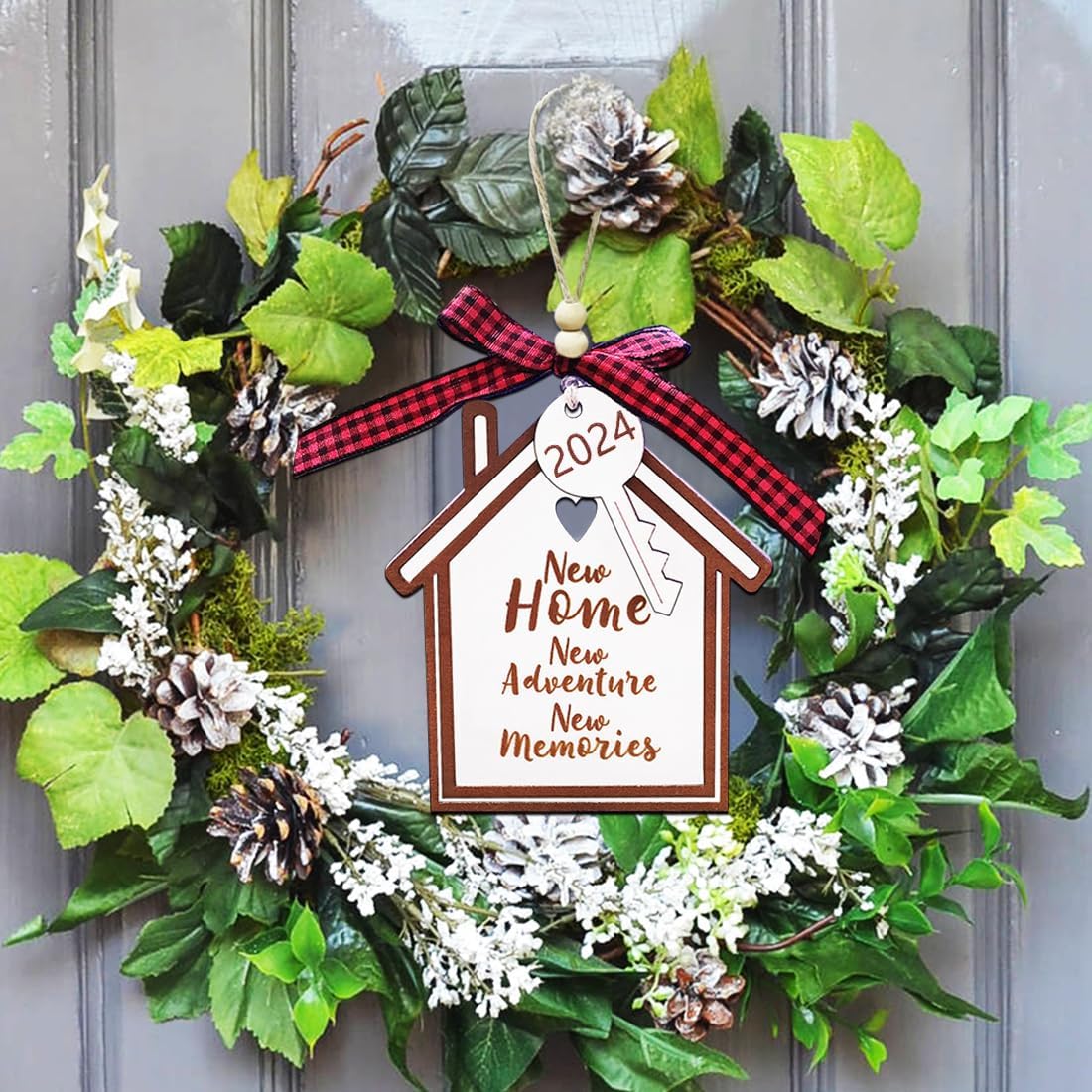 Christmas Ornaments 2025,Wooden Ornaments for Christmas Tree, Christmas Decorations Gifts for Women, Men, Vacation Ornament for Family, Sister, Friends, Meaningful Ornaments