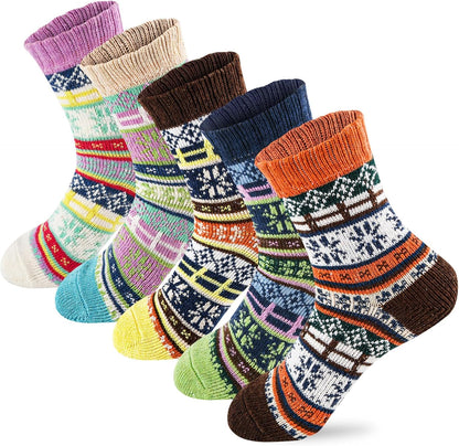 5Pairs Free Size Fuzzy Socks Soft Wool Crew Warm Socks for Women Winter Multicolor Christmas Womens Winter Socks Gift Box