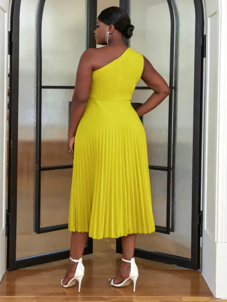 One Shoulder Light Green Pleated Dresses Midi