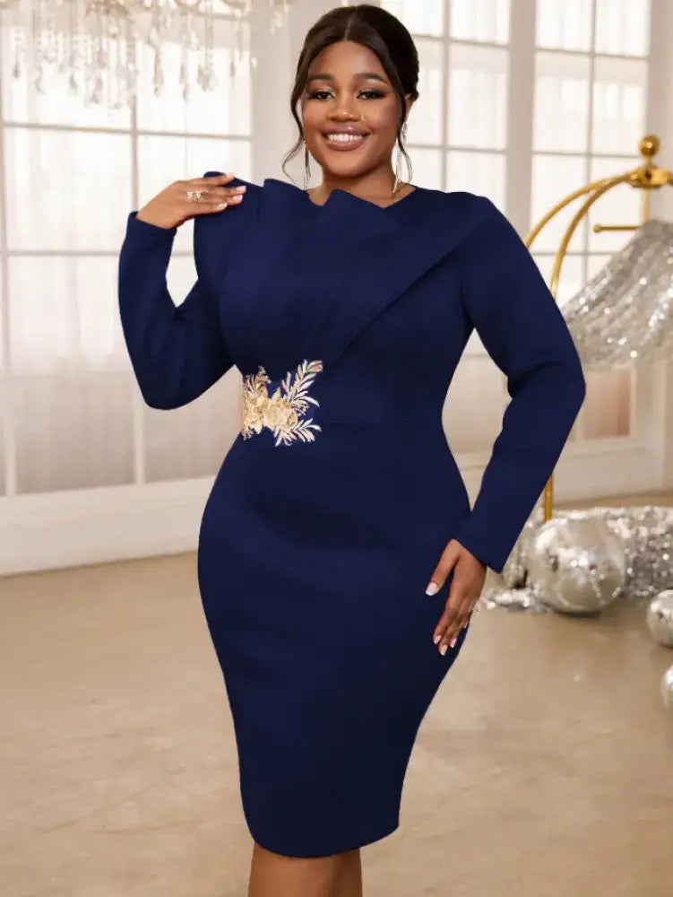 High Waist Appliqued O Neck Midi Dress with Long Sleeves