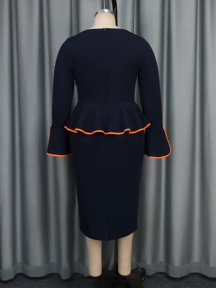Round Neck Commuter Flare Long Sleeve Dress in Navy