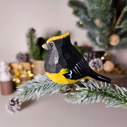 Handmade Clip-On Bird Ornaments: Colorful Christmas Tree Decorations