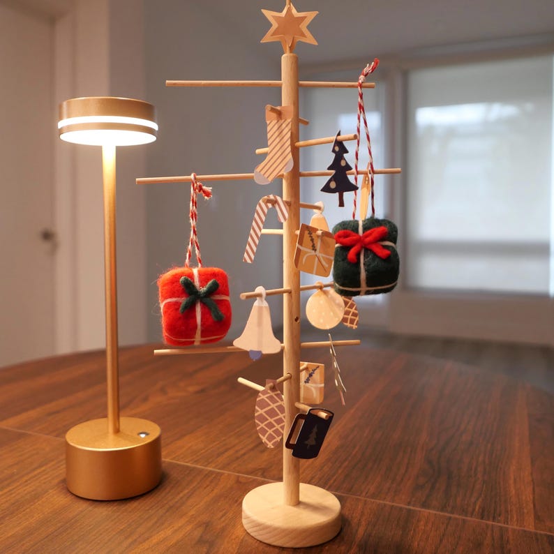 Felt Christmas Gift Box Ornament – Handmade Wool Christmas Tree Decorations, Winter Holiday Ornaments